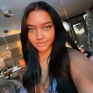 Meet your Posher, Tia